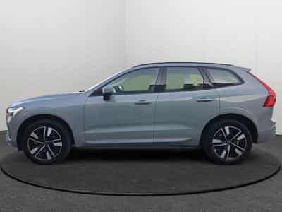 Volvo XC60 Facelift B5 Core / Essence (2025) - Foto 4