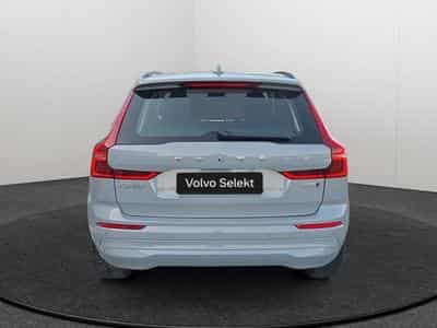 Volvo XC60 Facelift B5 Core / Essence (2025) - Foto 6