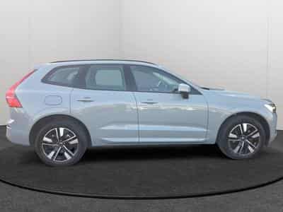Volvo XC60 Facelift B5 Core / Essence (2025) - Foto 7