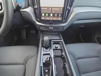 Volvo XC60 Facelift B5 Core / Essence (2025) - Foto 11