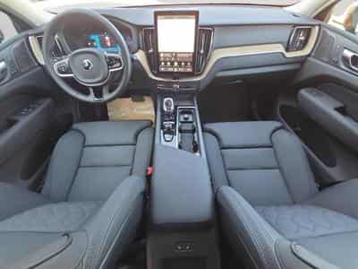 Volvo XC60 T6 Plus Dark / Hybride FACELIFT KIT HIVER INCLUS (2025) - Foto 3