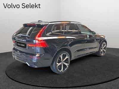 Volvo XC60 B4 Plus Dark / Essence (2023) - Foto 2