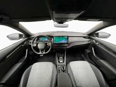 Skoda Octavia Sportline+DSG+LED+NAVI+AHK (2025) - Foto 2