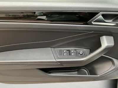 VW T-Roc R-Line+DSG+LM19+IQ-Light+Black-Style+Stand-H.+Keyless (2022) - Foto 14