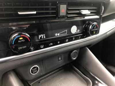 Nissan Qashqai NCONNECTA + AFFICHACHE TETE HAUTE (2021) - Foto 12