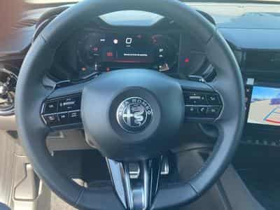 Alfa-Romeo JUNIOR 1.2 IBRIDA 145 SPECIALE E-DCT6 (2026) - Foto 15
