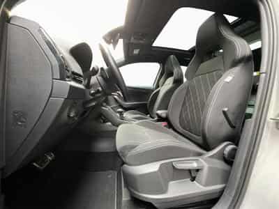 Skoda Karoq Sportline+DSG+4x4+P.Travel+StandH.+P.Performance+Canton (2024) - Foto 9