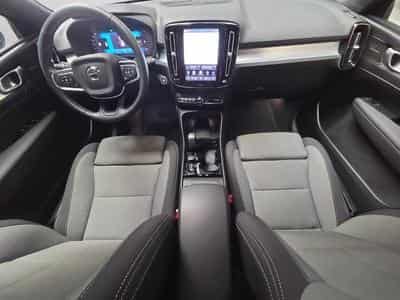 Volvo XC40 B3 Plus Dark / Essence 2026 (2025) - Foto 10