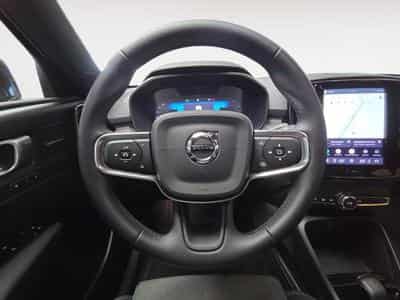 Volvo XC40 B3 Plus Dark / Essence 2026 (2025) - Foto 12