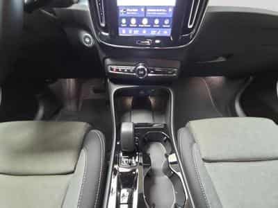 Volvo XC40 B3 Plus Dark / Essence 2026 (2025) - Foto 11