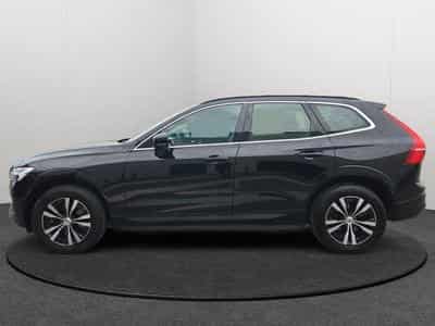 Volvo XC60 B4 AWD Core / Diesel (2022) - Foto 2