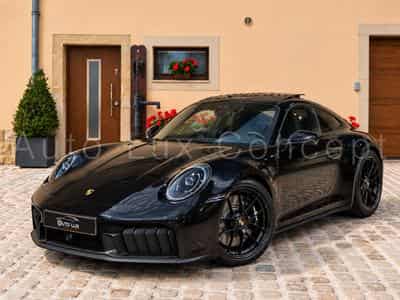 Porsche 911 911 Carrera 4 GTS (2026) - Foto 1