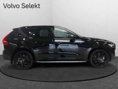 Volvo XC60 T6 Black Edition Plus TOIT PANO MARCHE PIEDS (2025) - Foto 6