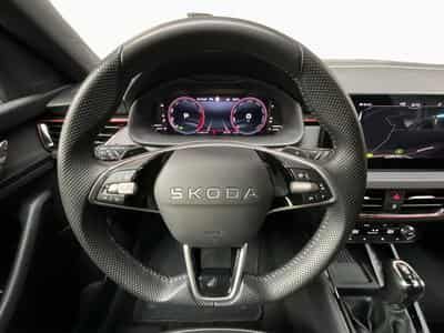 Skoda Kamiq Monte-Carlo+DSG+LED+NAVI+PANO+DAB (2025) - Foto 13