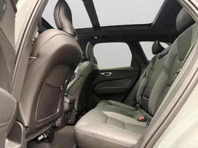Volvo XC60 B5 AWD Plus Black Edition / FL 2026 (2025) - Foto 13