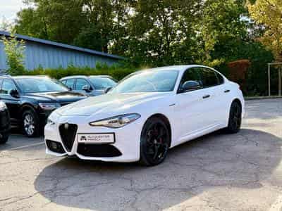 Alfa-Romeo Giulia 2.0 Turbo 280 AT Q4 Veloce (2019) - Foto 3