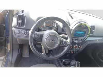 MINI Cooper D Countryman 2 (2018) - Photo 6