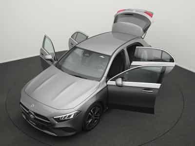 Mercedes A 180 d Progressive LED+Kamera+MBUX (2025) - Foto 14
