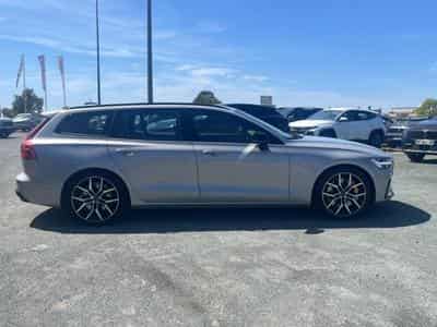 Volvo V60 T8 AWD 310+145 POLESTAR ENGINEERED GEARTRONIC 8 (2023) - Photo 11