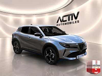 Alfa-Romeo JUNIOR 1.2 IBRIDA 145 SPECIALE E-DCT6 (2026) - Foto 3