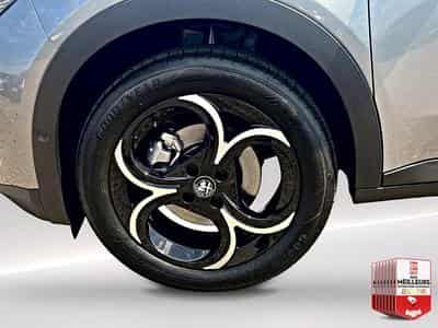 Alfa-Romeo JUNIOR 1.2 IBRIDA 145 SPECIALE E-DCT6 (2026) - Foto 9