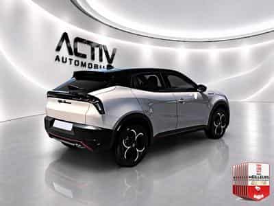Alfa-Romeo JUNIOR 1.2 IBRIDA 145 SPECIALE E-DCT6 (2026) - Foto 7