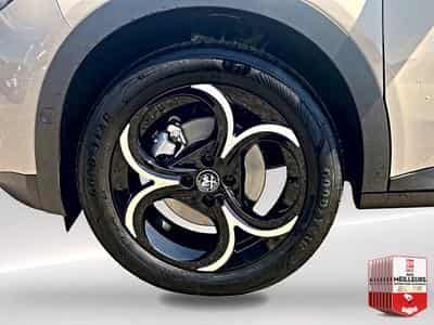 Alfa-Romeo JUNIOR 1.2 IBRIDA 145 SPECIALE E-DCT6 (2026) - Foto 9
