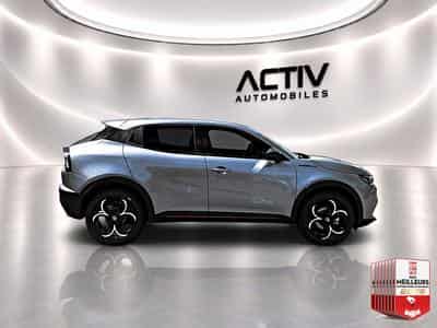 Alfa-Romeo JUNIOR 1.2 IBRIDA 145 SPECIALE E-DCT6 (2026) - Foto 8