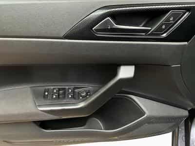 VW Polo Life+BVM+P.Assistance+P.Lumiere+Air Care Climatronic (2025) - Photo 14