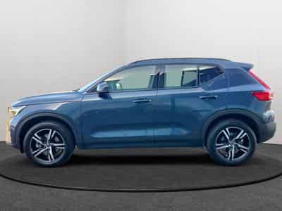 Volvo XC40 B3 Plus Dark / Essence 2026 (2025) - Photo 2