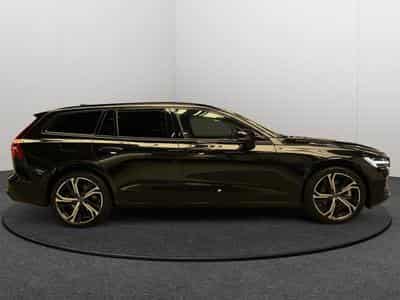 Volvo V60 B4 Plus Dark / Essence (2025) - Photo 7
