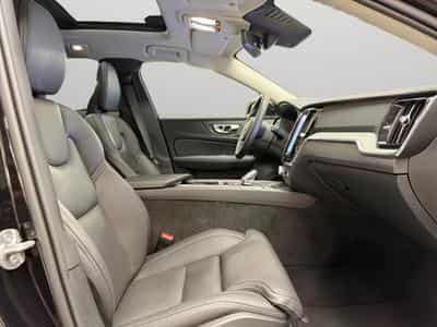 Volvo V60 B4 Plus Dark / Essence (2025) - Photo 15