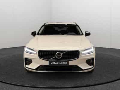 Volvo V60 B4 Ultra Dark / Essence (2025) - Photo 8