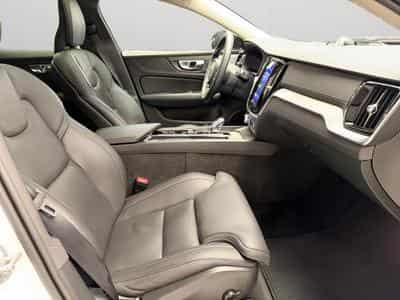 Volvo V60 B4 Ultra Dark / Essence (2025) - Photo 15