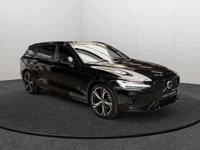 Volvo V60 B4 Ultra Dark / Essence (2025) - Photo 8