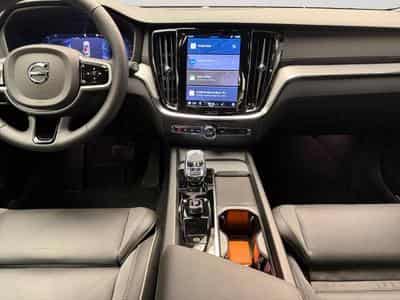 Volvo V60 B4 Ultra Dark / Essence (2025) - Photo 11