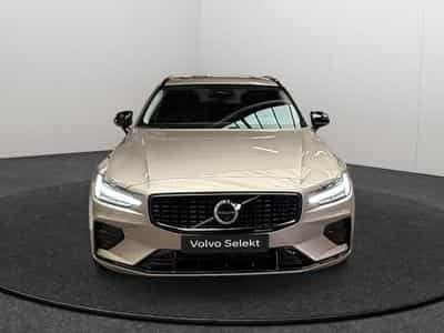 Volvo V60 B4 Plus Dark / Essence 2026 (2025) - Photo 8