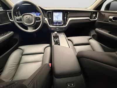 Volvo V60 B4 Plus Dark / Essence 2026 (2025) - Photo 10