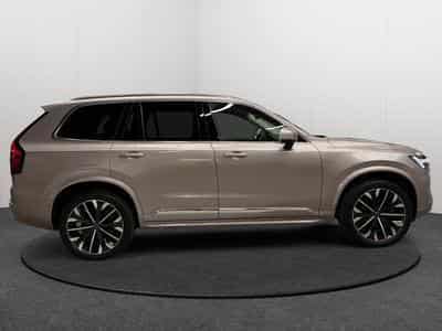 Volvo XC90 Facelift B5 AWD Plus Bright / Essence 2026 (2025) - Photo 6
