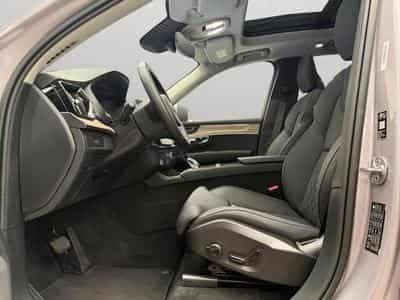 Volvo XC90 Facelift B5 AWD Plus Bright / Essence 2026 (2025) - Photo 9