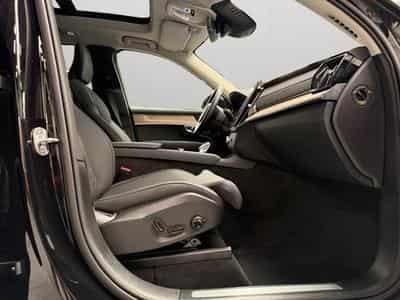 Volvo XC90 Facelift B5 AWD Plus Bright / Essence (2025) - Photo 15