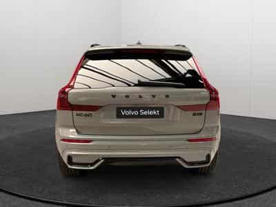 Volvo XC60 Facelift B5 AWD Plus Black Edition / Essence 2026 (2025) - Photo 4