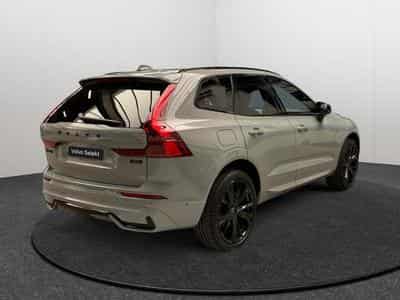 Volvo XC60 Facelift B5 AWD Plus Black Edition / Essence 2026 (2025) - Photo 5