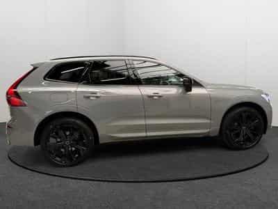 Volvo XC60 Facelift B5 AWD Plus Black Edition / Essence 2026 (2025) - Photo 6