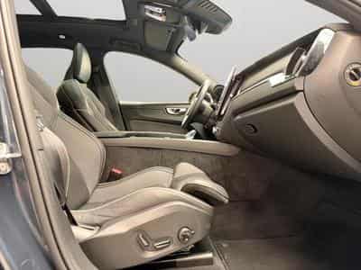 Volvo XC60 Facelift B5 AWD Black Edition Ultra / Essence 2026 (2025) - Photo 15