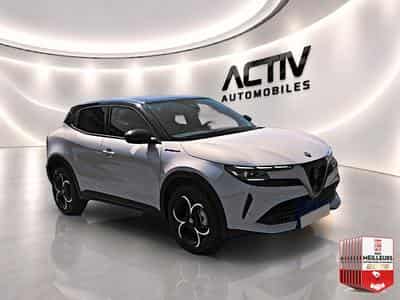 Alfa-Romeo JUNIOR 1.2 IBRIDA 145 SPECIALE E-DCT6 (2026) - Foto 3