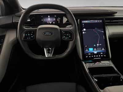 Ford Capri 79kWh Extended Range AWD (2024) - Foto 9