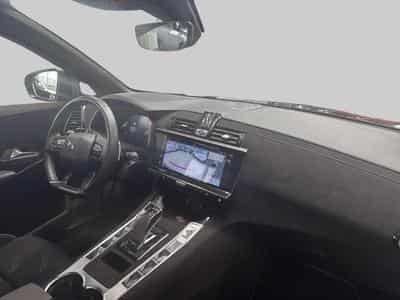 DS Automobiles DS7 E-Tense Performance Line + (2023) - Foto 9