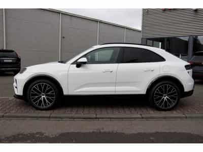 Porsche Macan Turbo (2025) - Foto 2