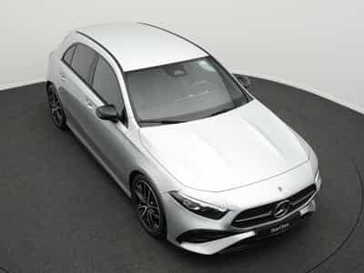 Mercedes A 200 MUlti+Kamera+Night+19"+Ambi (2025) - Foto 12